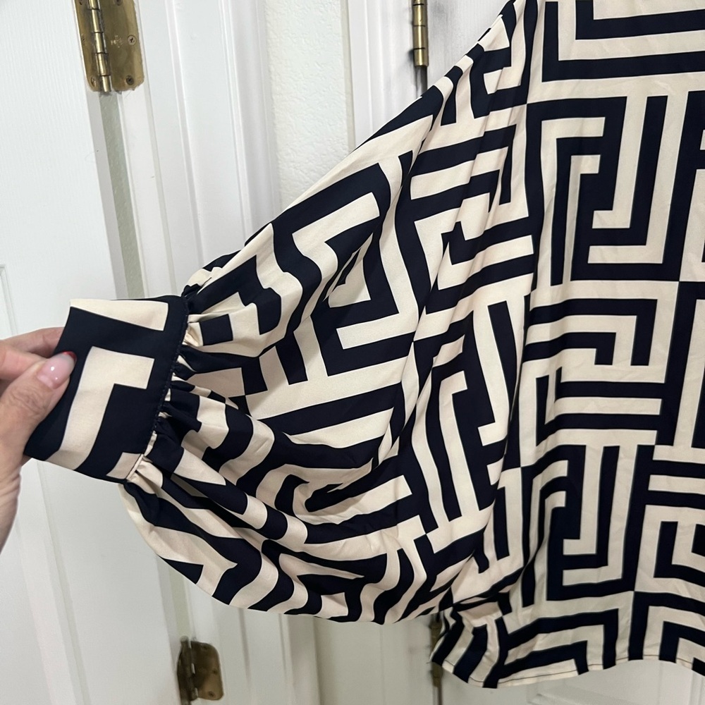 Alamia Black & Ivory Geometric Poet Long Sleeve Blouse, size Med - Picture 7 of 11